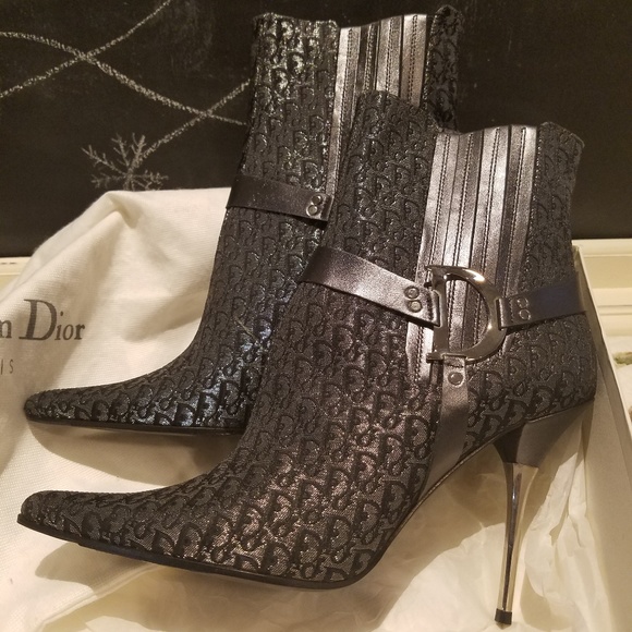 ❤❤NIB CHRISTIAN DIOR Street Chic Heeled Boots NIB - Picture 1 of 6